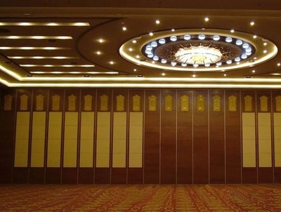 漳州移動(dòng)隔斷與折疊門(mén)廠家 賦能會(huì)議及展覽服務(wù)的空間藝術(shù)